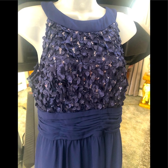 Formal Gown - Picture 2 of 5